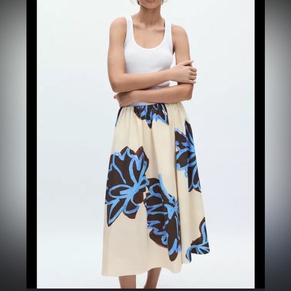 Zara Dresses & Skirts - Zara midi skirt